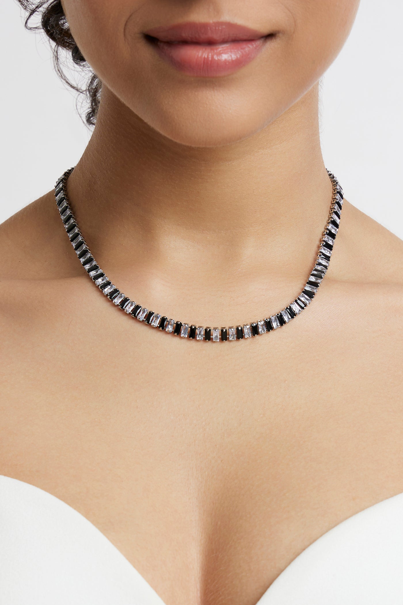 Black/White Baguette Choker