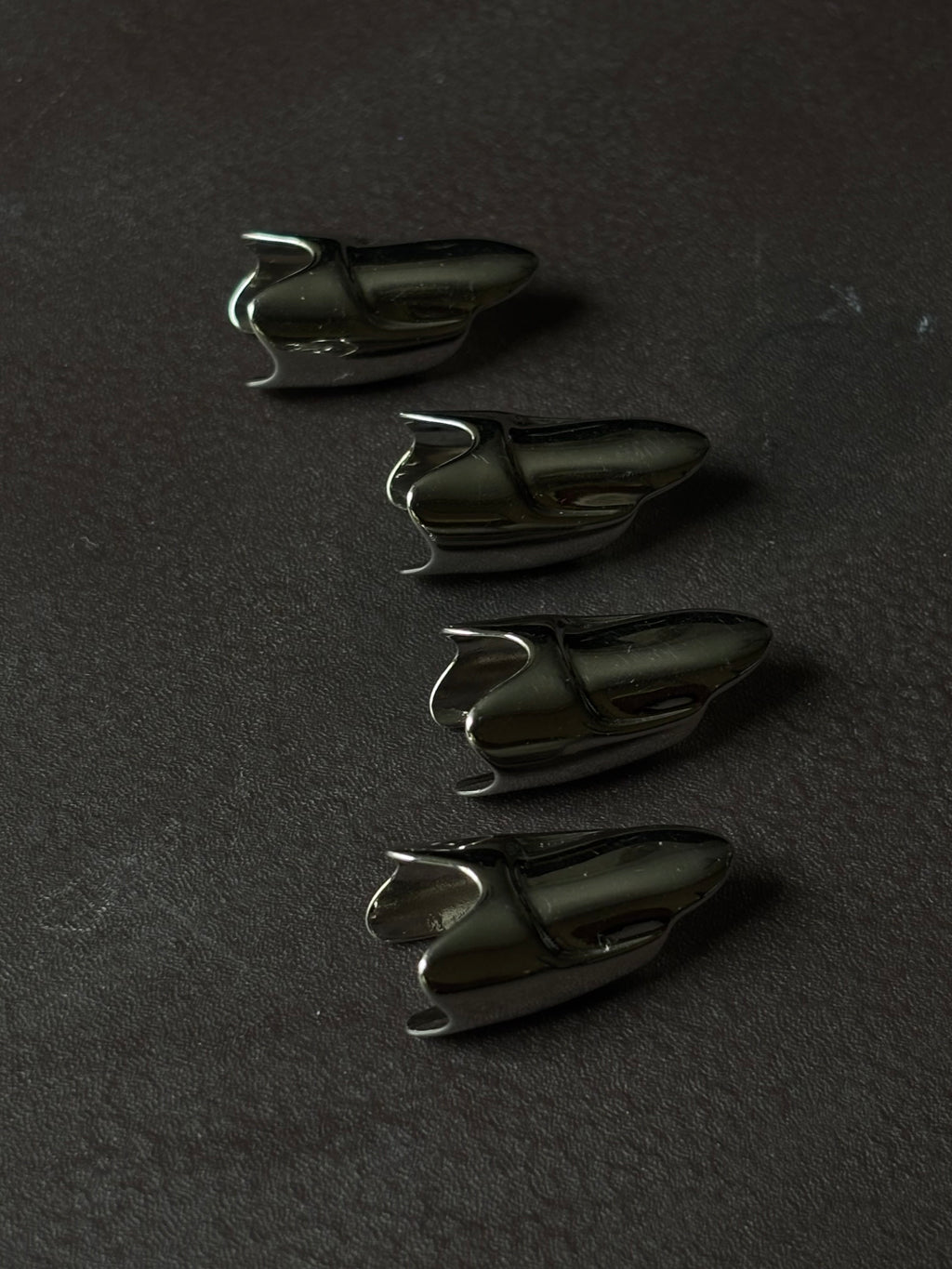 Molten Lava Fingernails