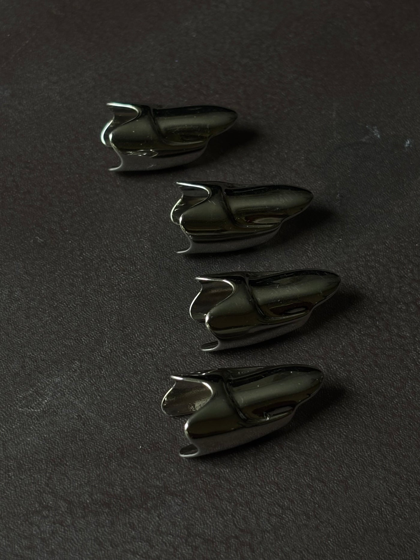 Molten Lava Fingernails