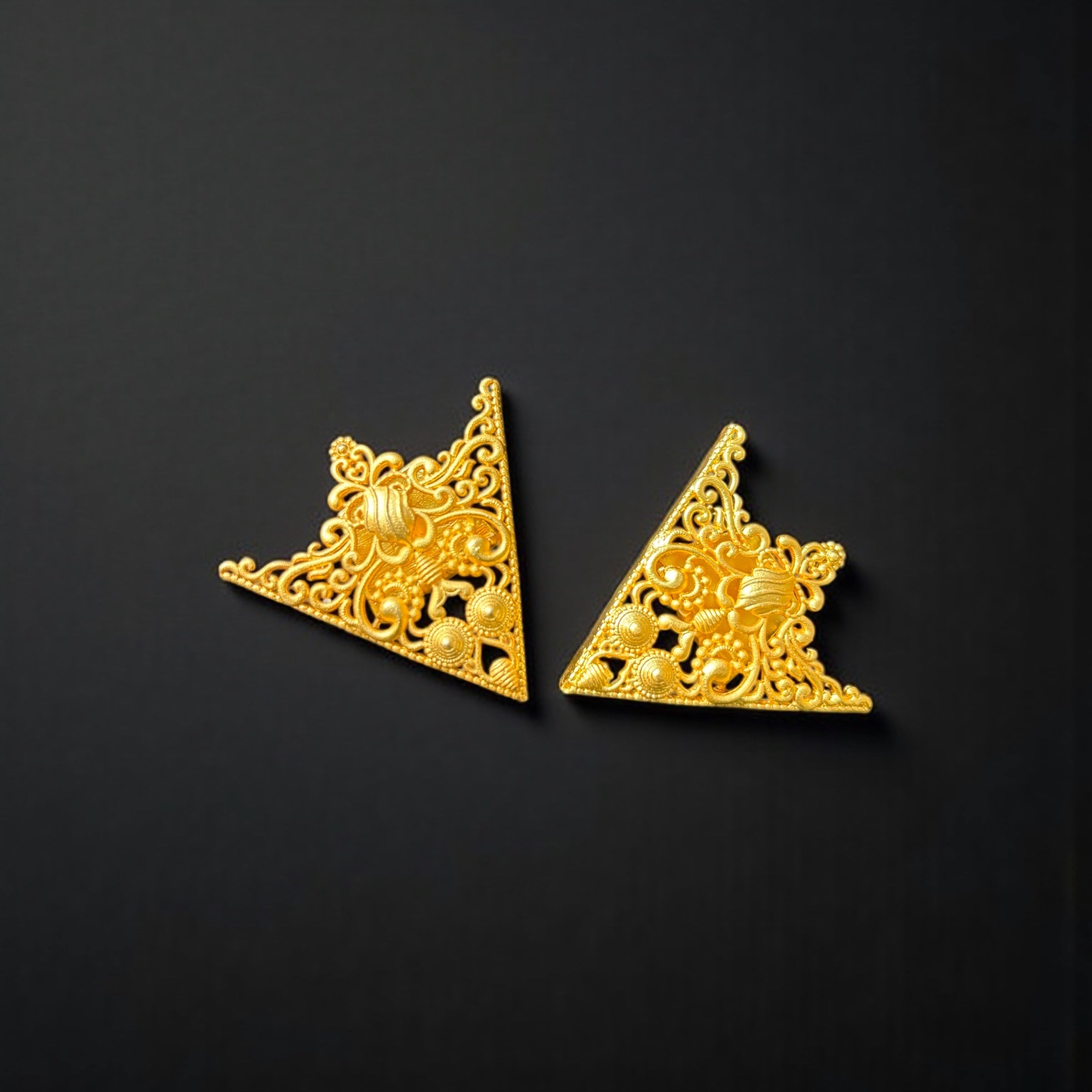 Regalia Collar Jewels
