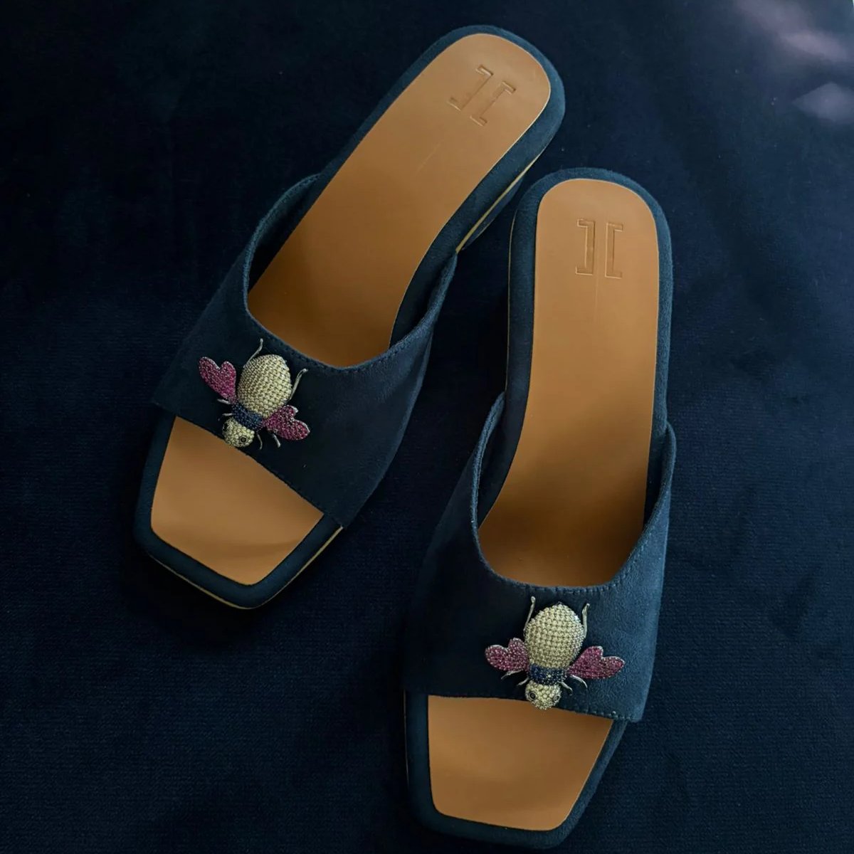 SUEDE BEE HEELS (BLUE)