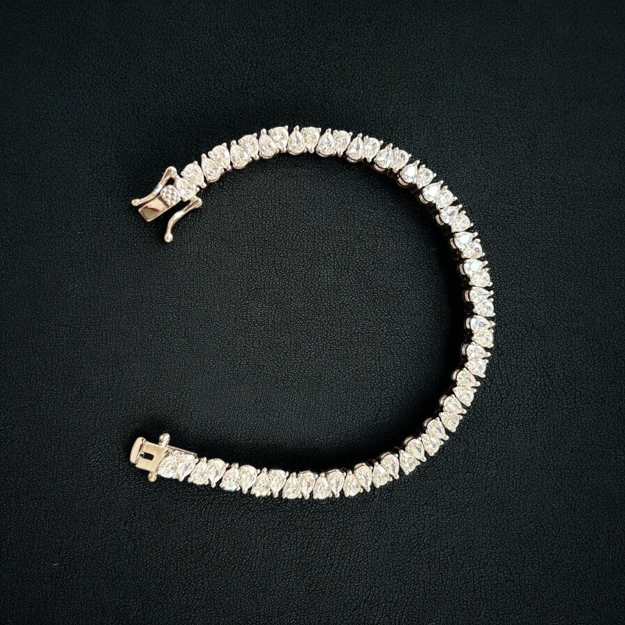 PEAR SHAPE BRACELET