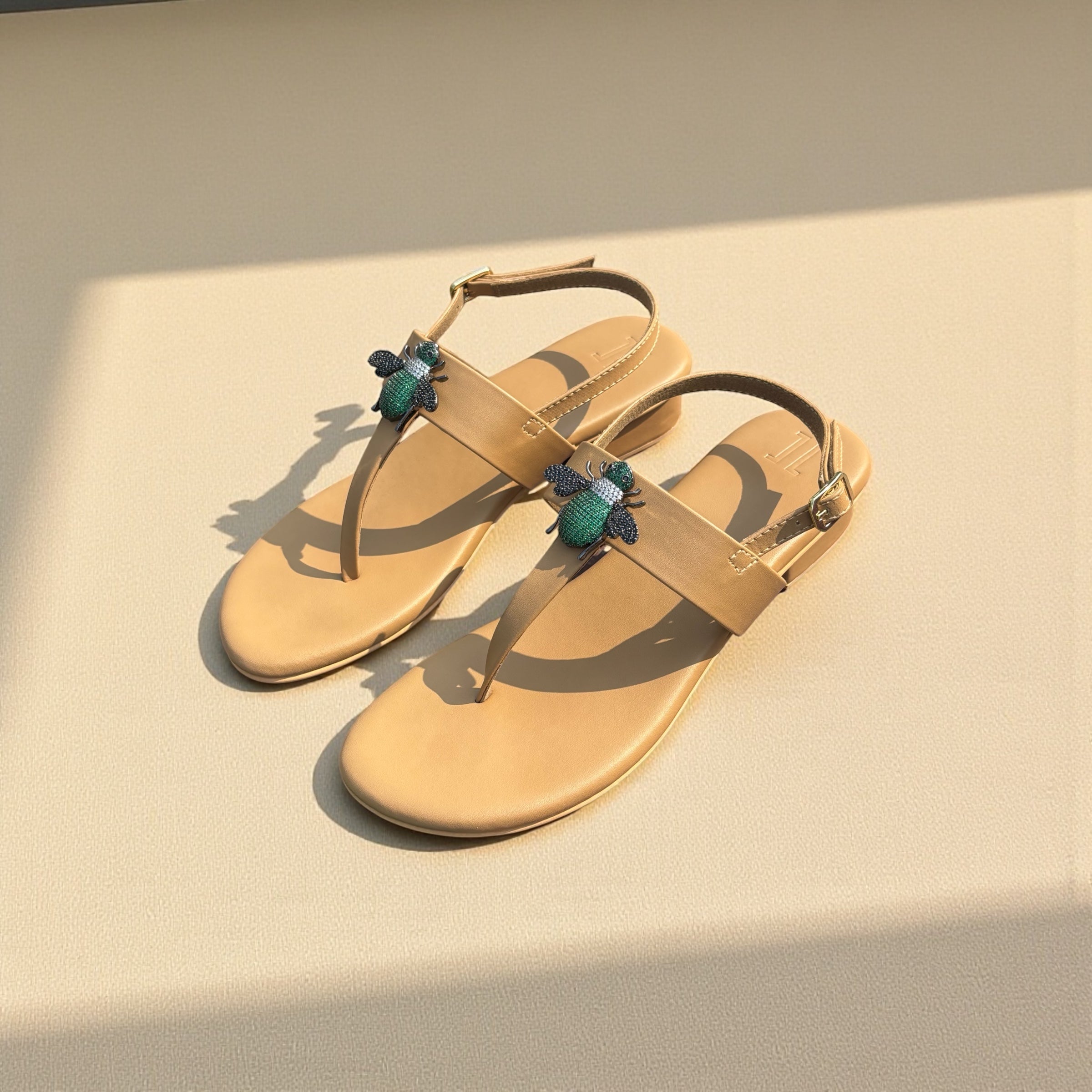 BEE-DAZZLE SANDALS (TAN)