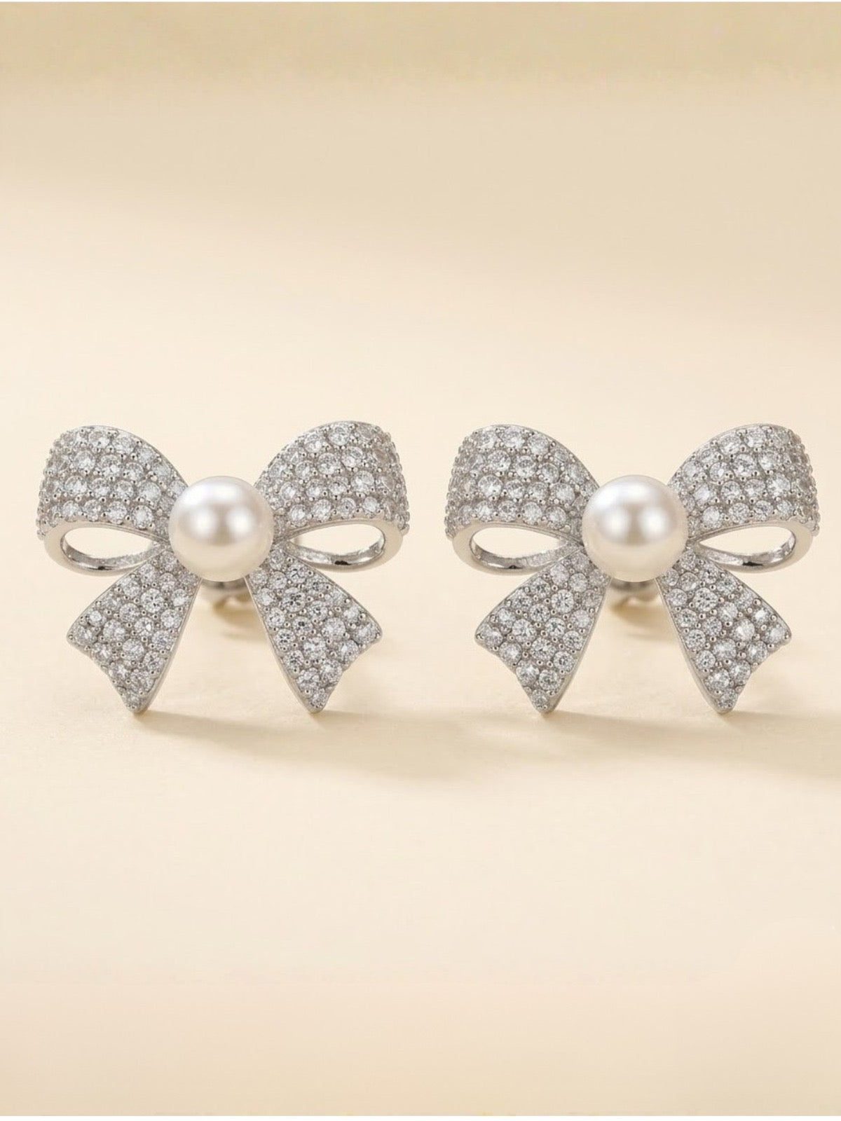 Iced Bow Pearl Stud earring
