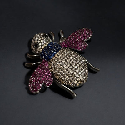 Gilded Hive Bee Brooch - Champagne