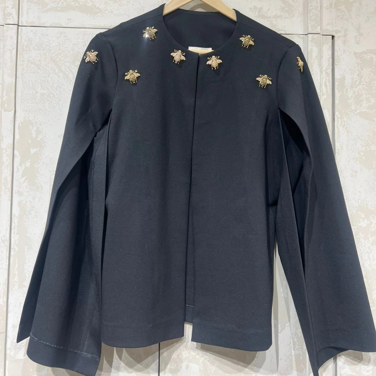 Hive Noir Cape