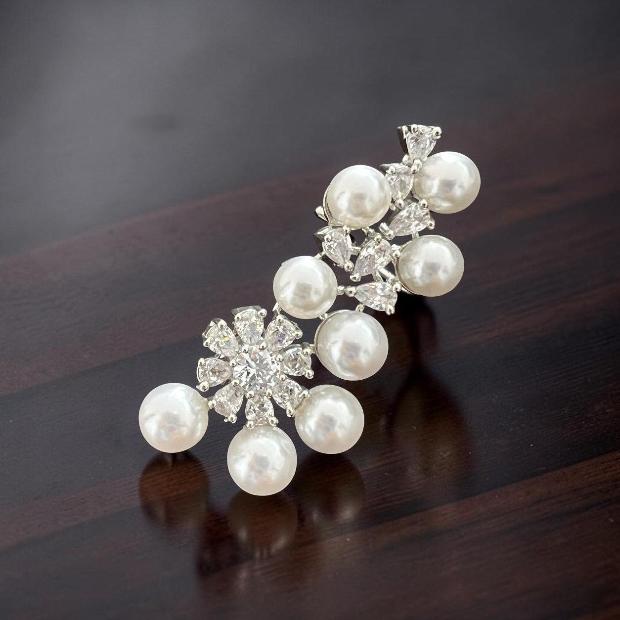 Pearl Ear Crawler