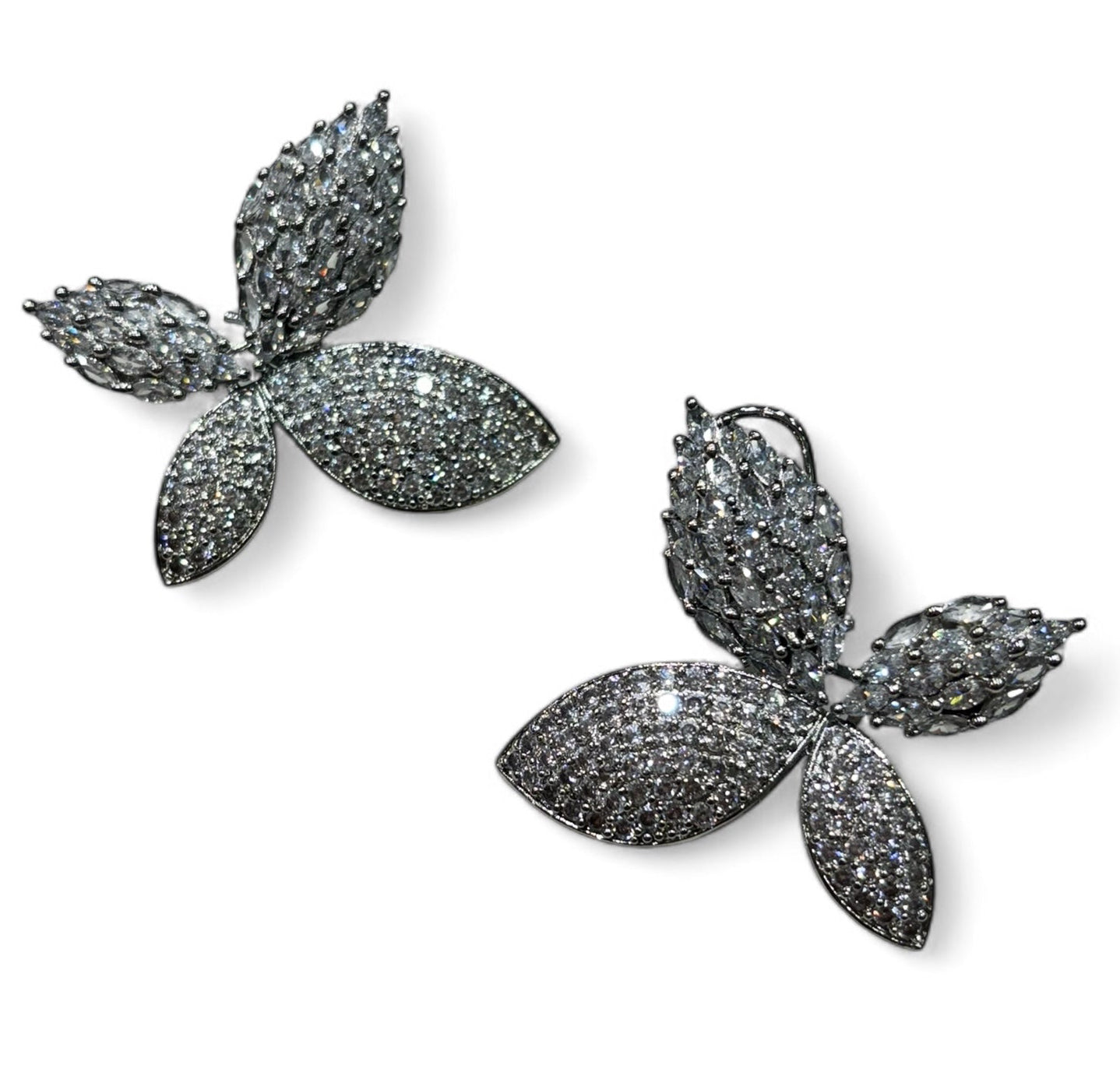 earrings design
earrings
jewellery shop near me
earcuff
fashion jewelry
hoops
stud earrings
studs
drop earrings
hoop earrings
