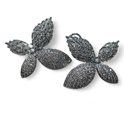 earrings design
earrings
jewellery shop near me
earcuff
fashion jewelry
hoops
stud earrings
studs
drop earrings
hoop earrings