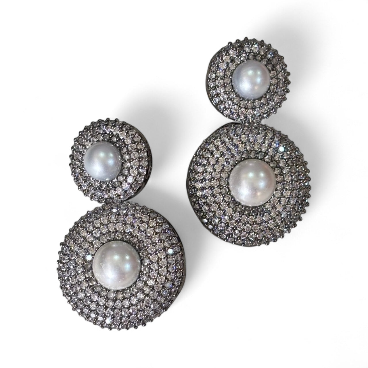 earrings
jewellery shop near me
earring
fashion jewelry
stud earrings
studs
drops