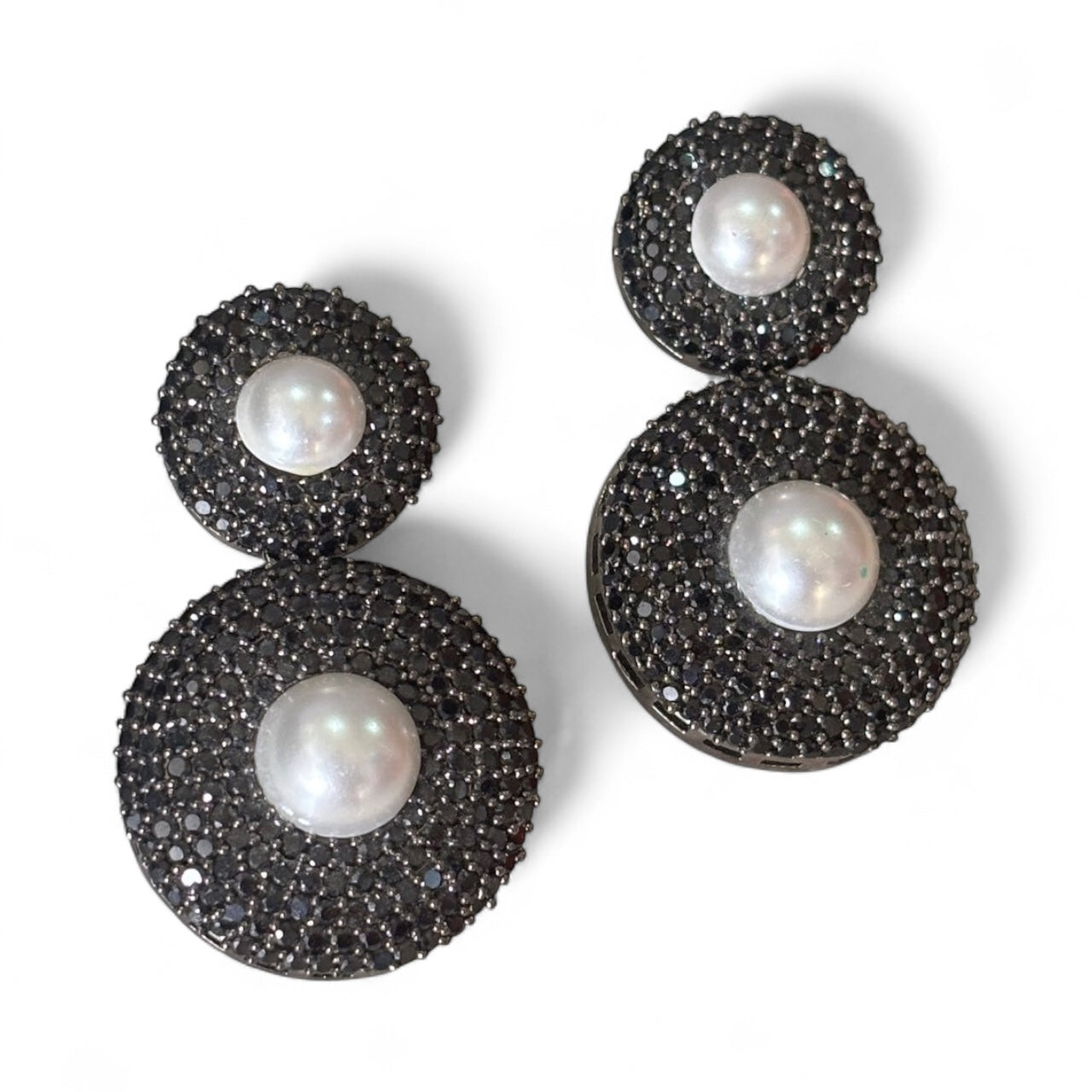 earrings
jewellery shop near me
earring
fashion jewelry
stud earrings
studs
drops