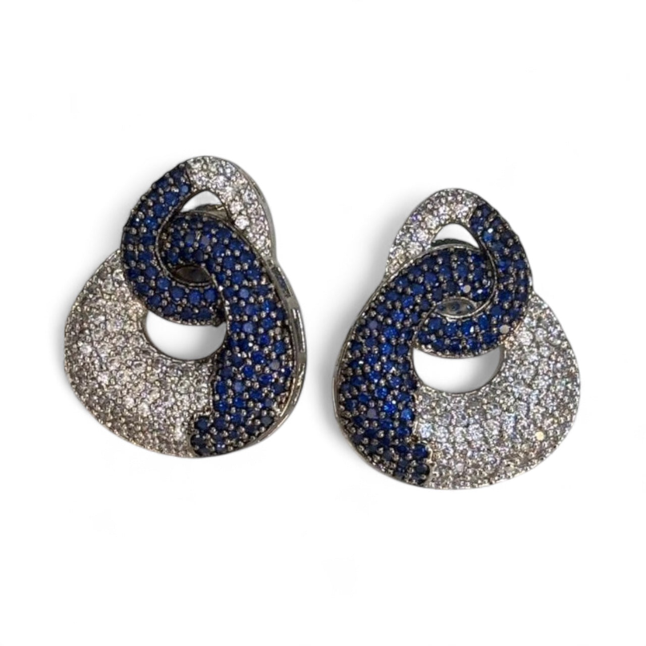 earrings
jewellery shop near me
earring
fashion jewelry
stud earrings
studs