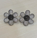 earrings
jewellery shop near me
earring
fashion jewelry
stud earrings
studs