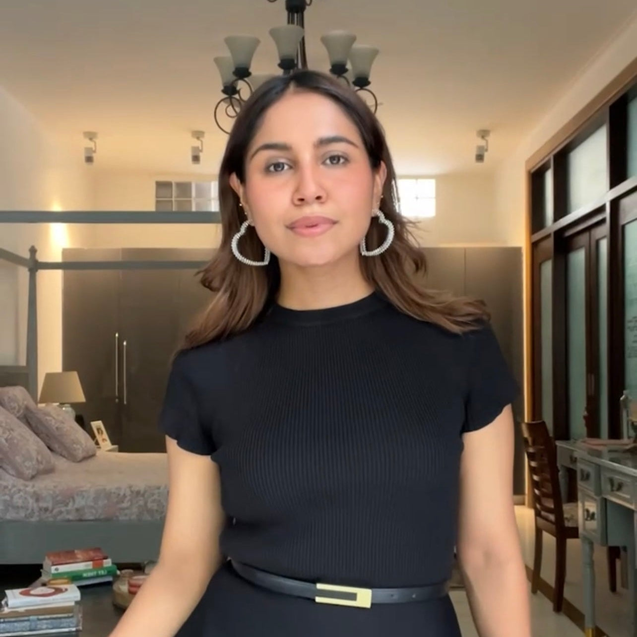 earrings design	
earrings	
jewellery shop near me	
earcuff	
fashion jewelry	
hoops	
hoop earrings	
drop earrings	