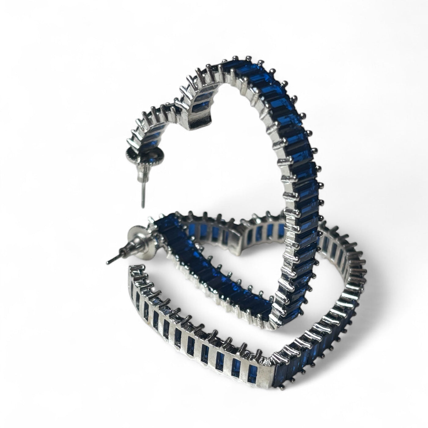 earrings design	
earrings	
jewellery shop near me	
earcuff	
fashion jewelry	
hoops	
hoop earrings	
drop earrings	