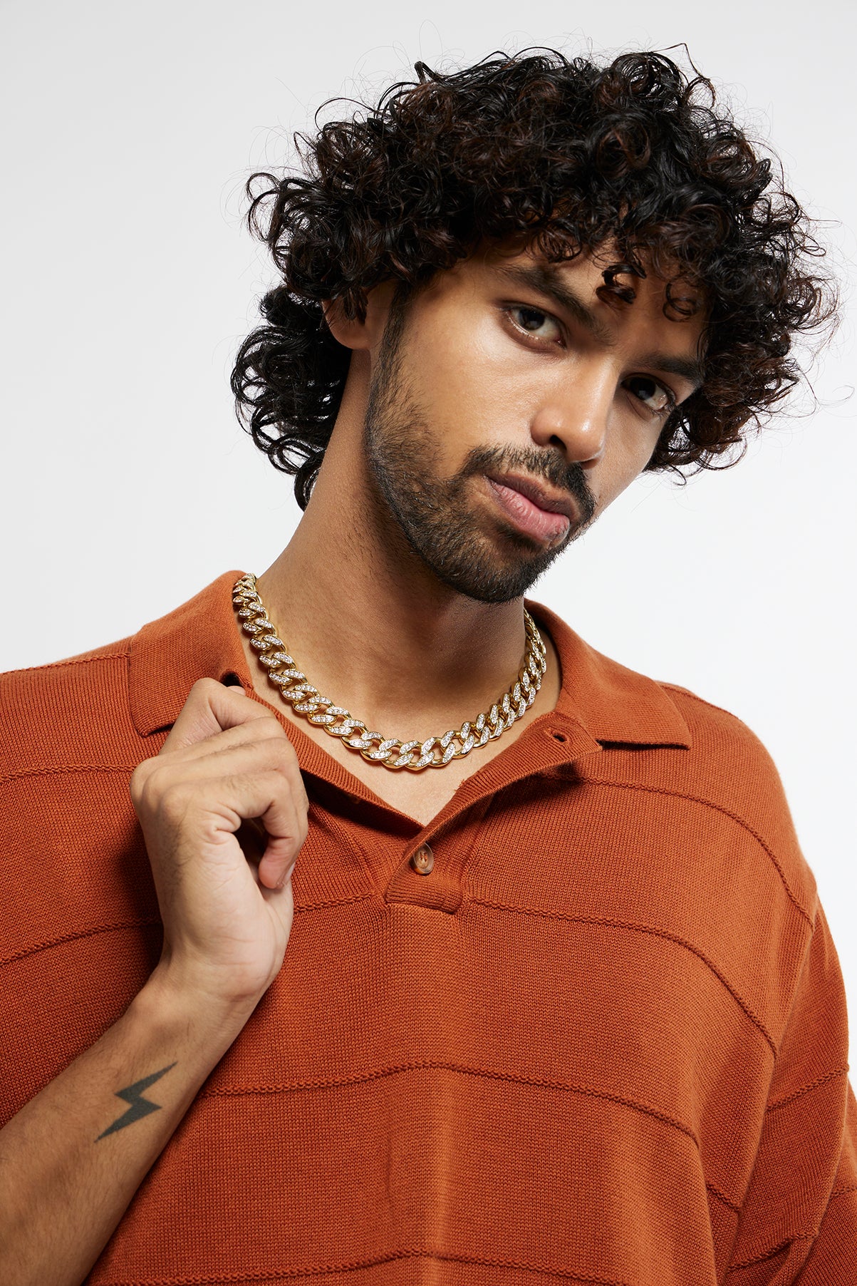 gents gold chain,	male chains, silver	chain, silver chain, chain for men,	fashion jewellery,	gold chains for men,	silver chains for men,	snake chain,	neck chain for men,	jewellery shop near me