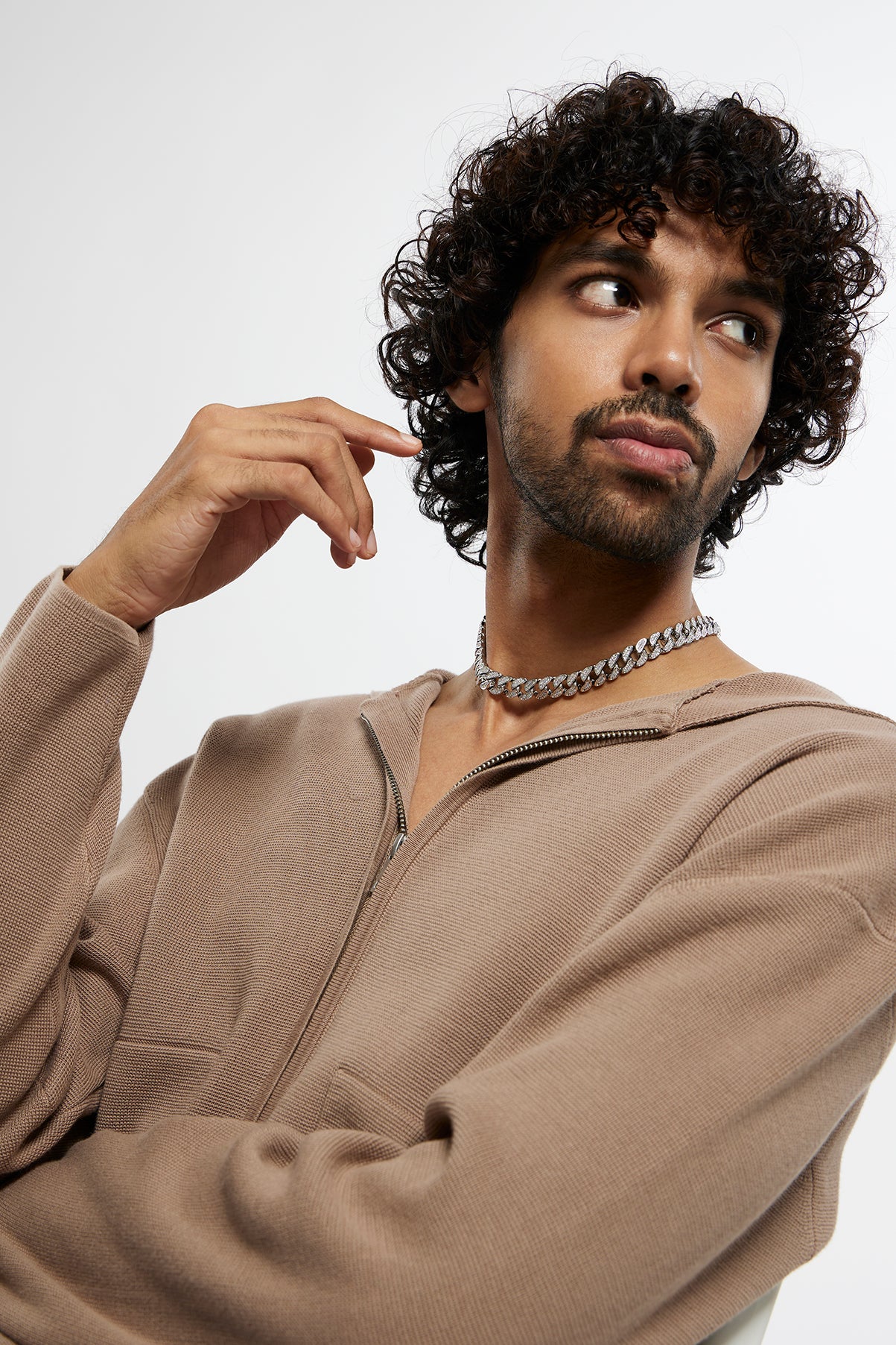 gents gold chain,	male chains, silver	chain, silver chain, chain for men,	fashion jewellery,	gold chains for men,	silver chains for men,	snake chain,	neck chain for men,	jewellery shop near me