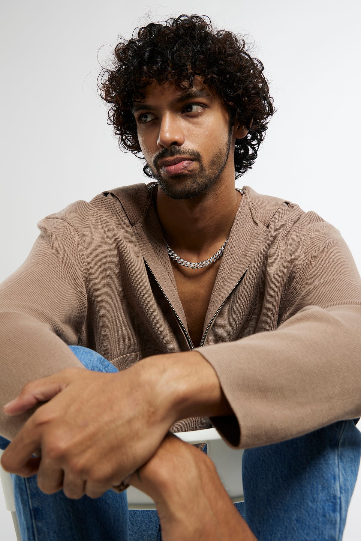 gents gold chain,	male chains, silver	chain, silver chain, chain for men,	fashion jewellery,	gold chains for men,	silver chains for men,	snake chain,	neck chain for men,	jewellery shop near me