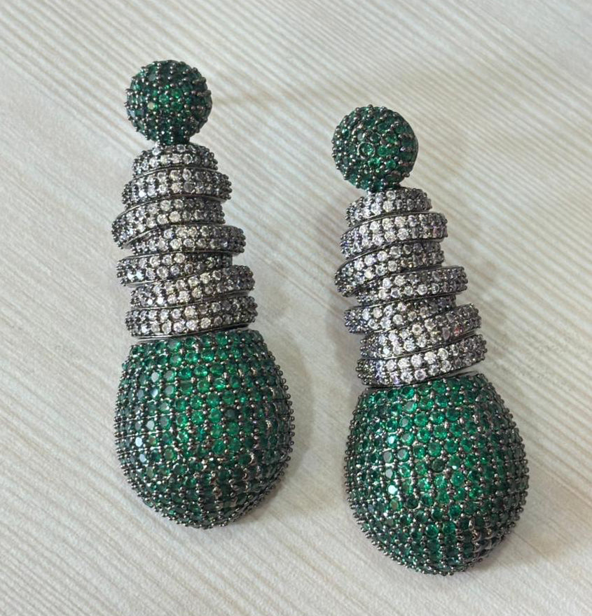 earrings design
earrings
jewellery shop near me
earcuff
fashion jewelry
hoops
stud earrings
studs
drop earrings
hoop earrings