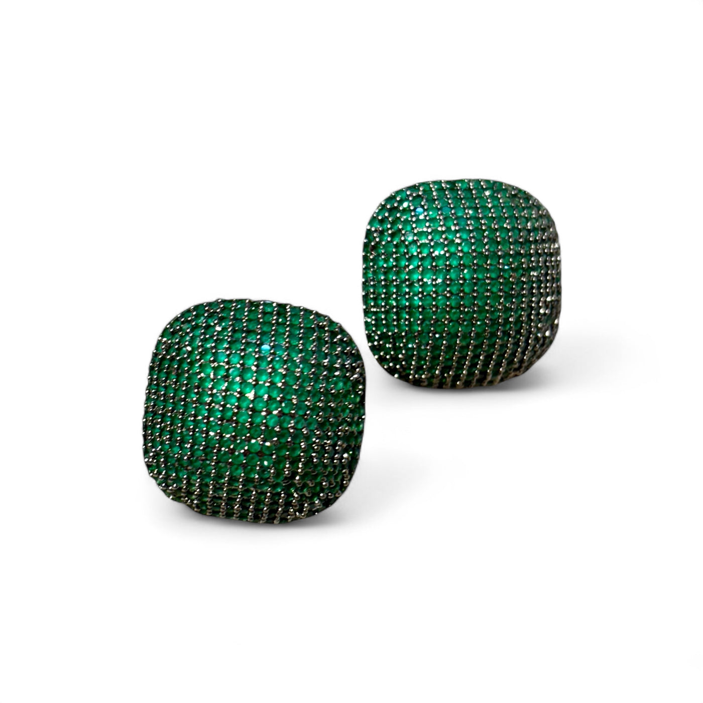 earrings design	earrings	jewellery shop near me	earcuff	fashion jewelry	hoops	stud earrings	studs	hoop earrings	drop earrings
