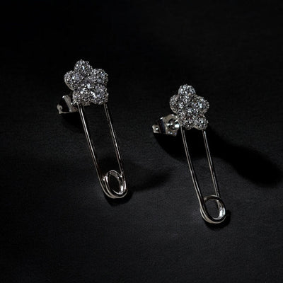 earrings design
earrings
jewellery shop near me
earcuff
fashion jewelry
hoops
stud earrings
studs
drop earrings
hoop earrings