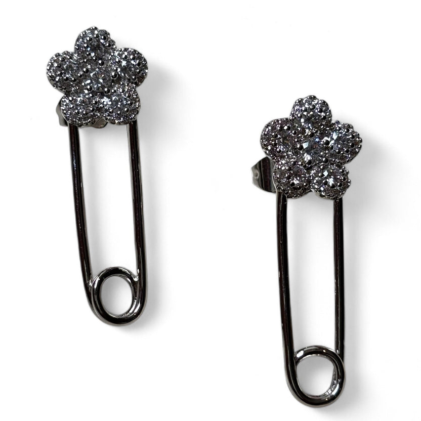 earrings design
earrings
jewellery shop near me
earcuff
fashion jewelry
hoops
stud earrings
studs
drop earrings
hoop earrings