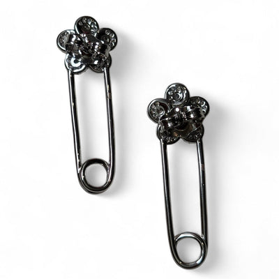 earrings design
earrings
jewellery shop near me
earcuff
fashion jewelry
hoops
stud earrings
studs
drop earrings
hoop earrings