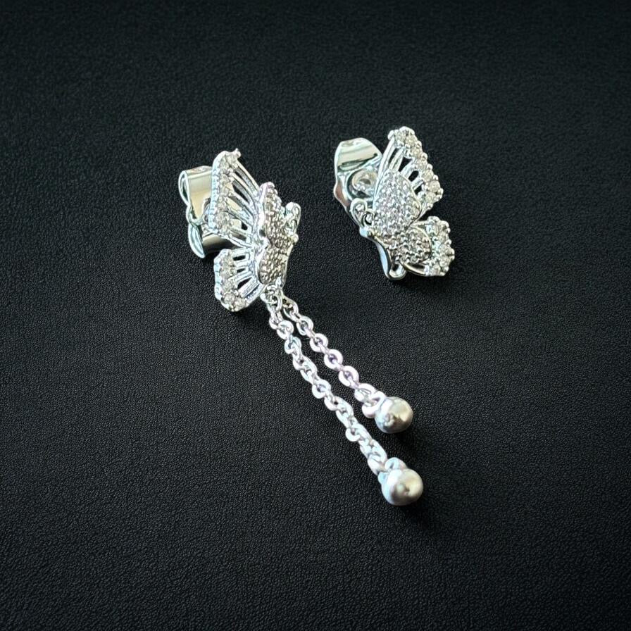 earrings design
earrings
jewellery shop near me
earcuff
fashion jewelry
hoops
stud earrings
studs
drop earrings
hoop earrings