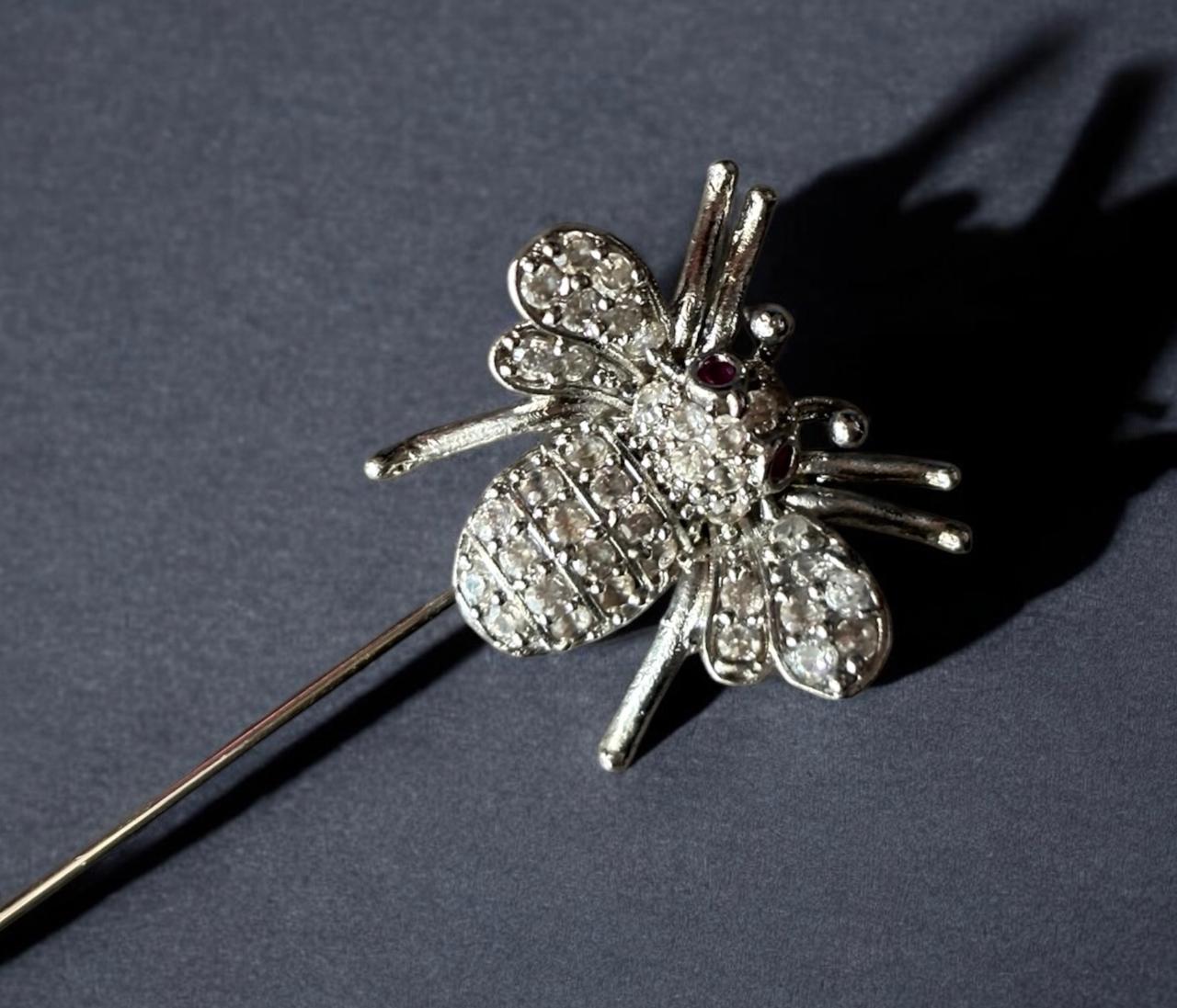 brooch for men
rhodium
brooch
mens brooch
lapel pin
mens brooch
jewellery shop near me
