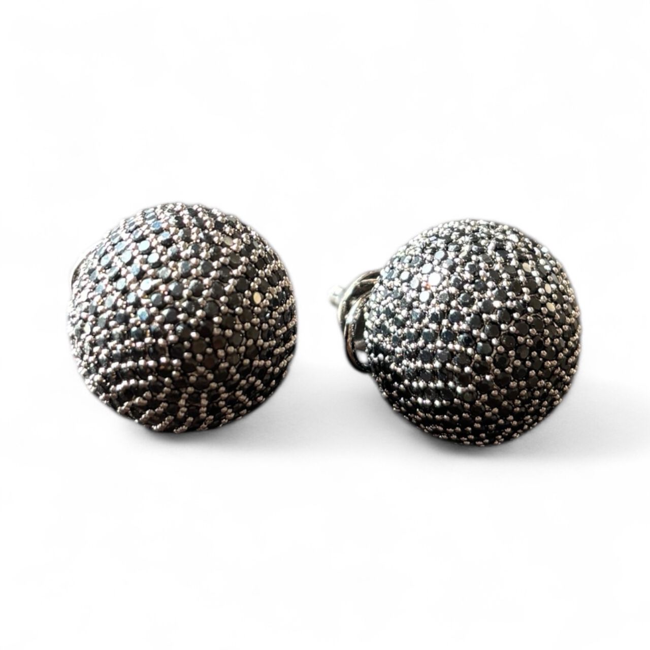 earrings design
earrings
jewellery shop near me
earcuff
fashion jewelry
hoops
stud earrings
studs
drop earrings
hoop earrings