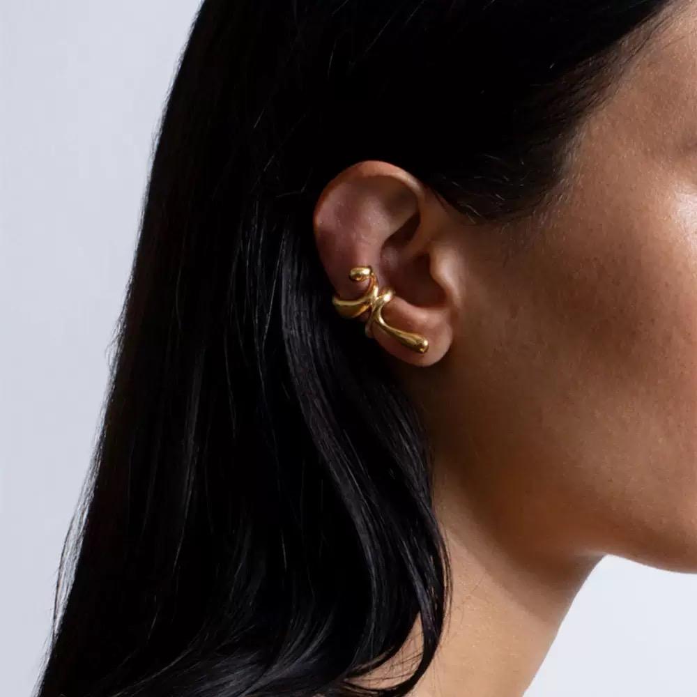 earrings design	
earrings	
jewellery shop near me	
earcuff	
fashion jewelry	
hoops	
hoop earrings	
drop earrings	