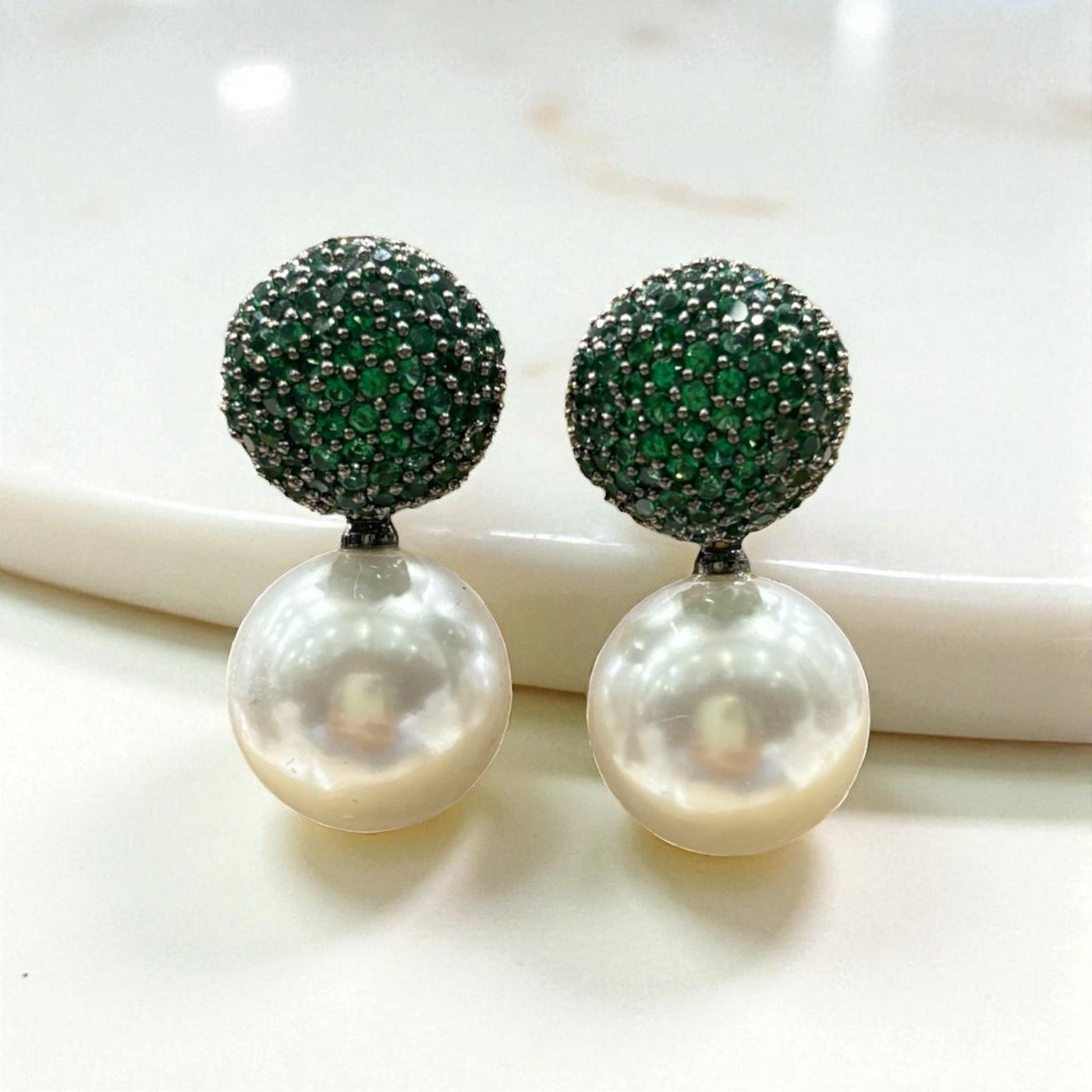 earrings design
earrings
jewellery shop near me
earcuff
fashion jewelry
hoops
stud earrings
studs
drop earrings
hoop earrings