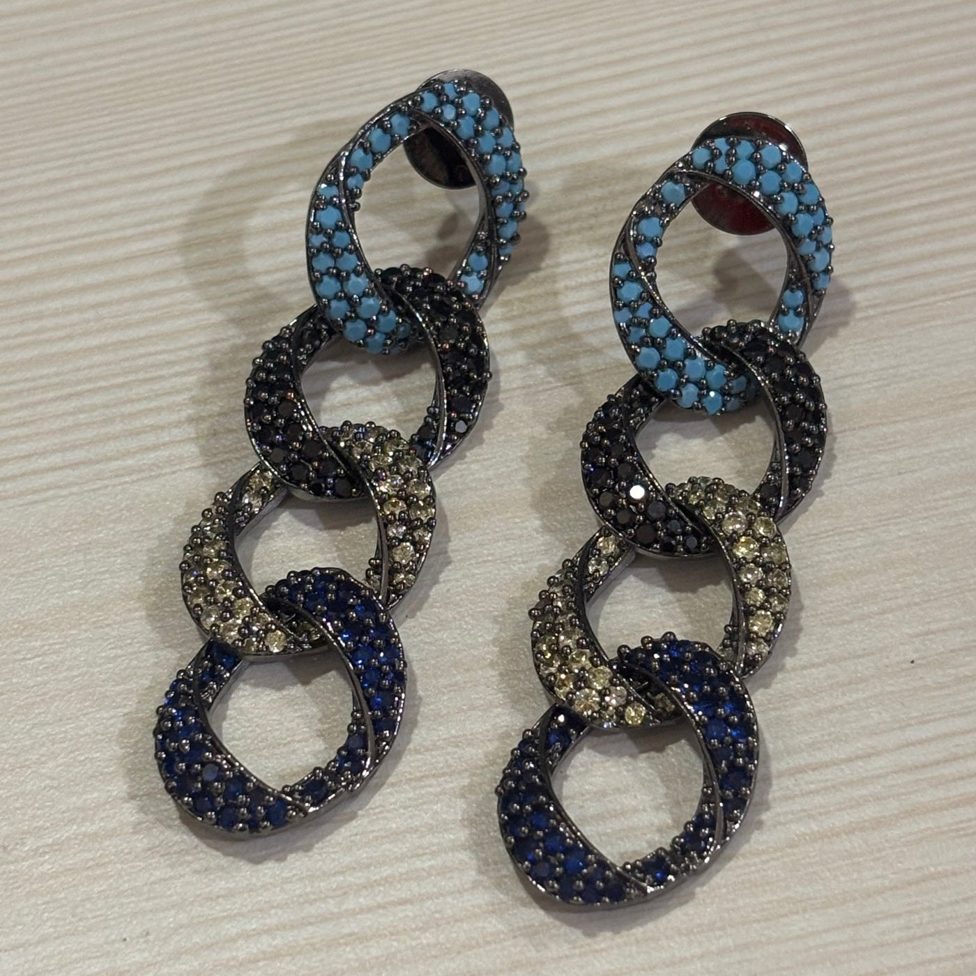 earrings design
earrings
jewellery shop near me
earcuff
fashion jewelry
hoops
stud earrings
studs
drop earrings
hoop earrings