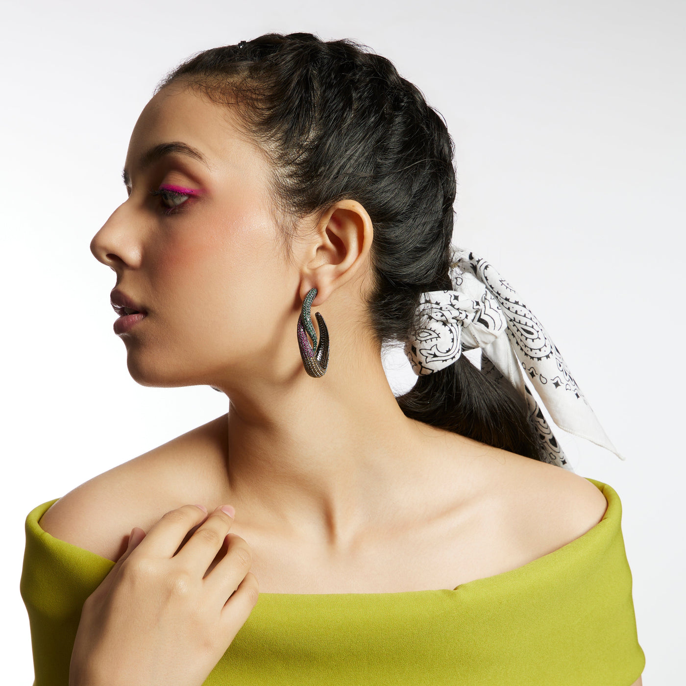 earrings design
earrings
jewellery shop near me
earcuff
fashion jewelry
hoops
stud earrings
studs
drop earrings
hoop earrings