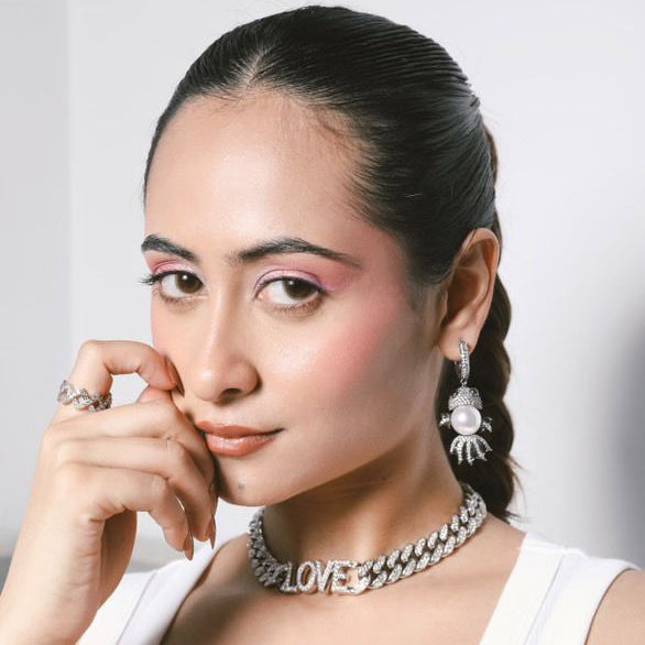 earrings design
earrings
jewellery shop near me
earcuff
fashion jewelry
hoops
stud earrings
studs
drop earrings
hoop earrings