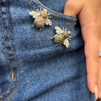 brooch for men and women
rhodium	
brooch	
Unisex brooch	
lapel pin	
jewellery shop near me