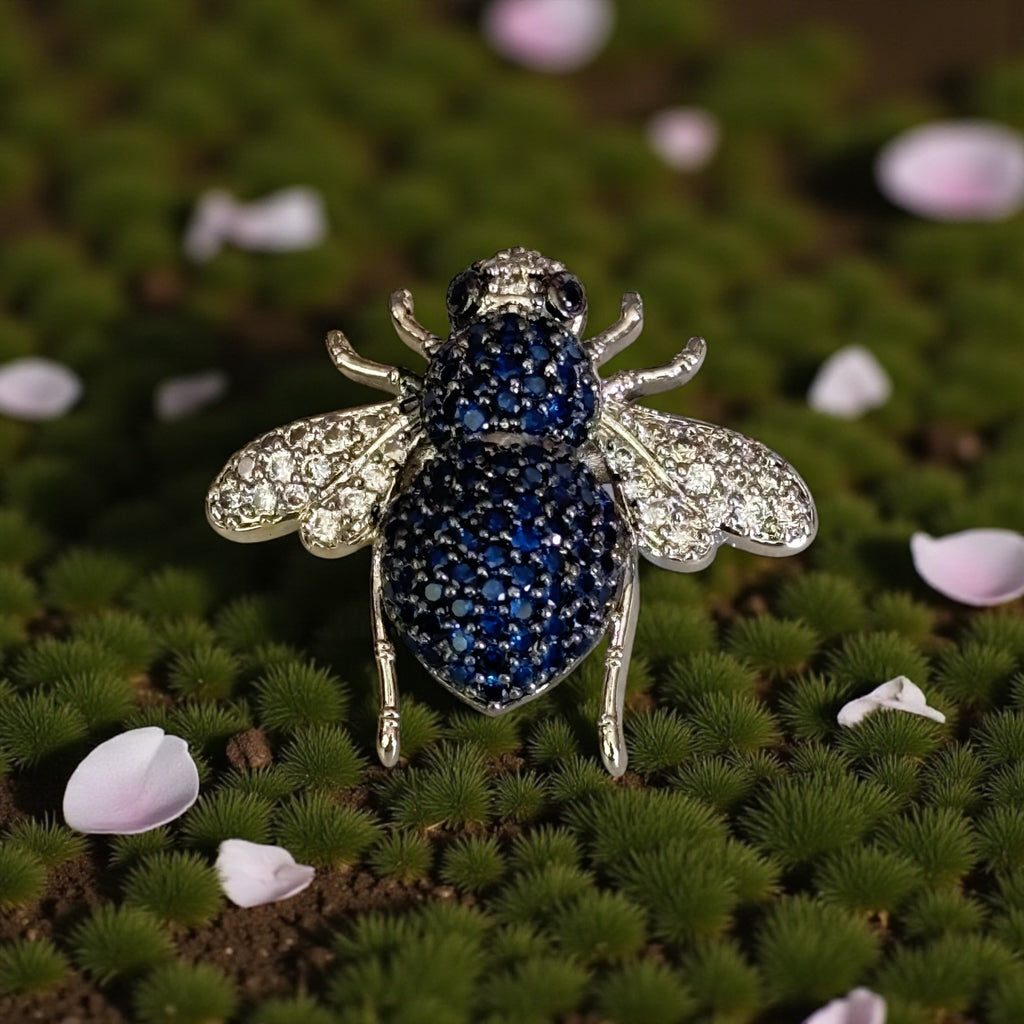 brooch for men and women
rhodium	
brooch	
Unisex brooch	
lapel pin	
jewellery shop near me