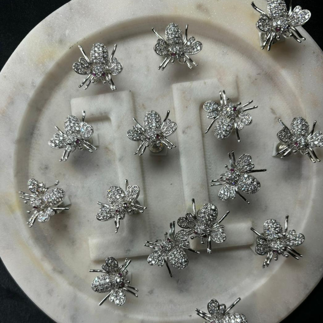 earrings design
earrings
jewellery shop near me
earcuff
fashion jewelry
hoops
stud earrings
studs
drop earrings
hoop earrings