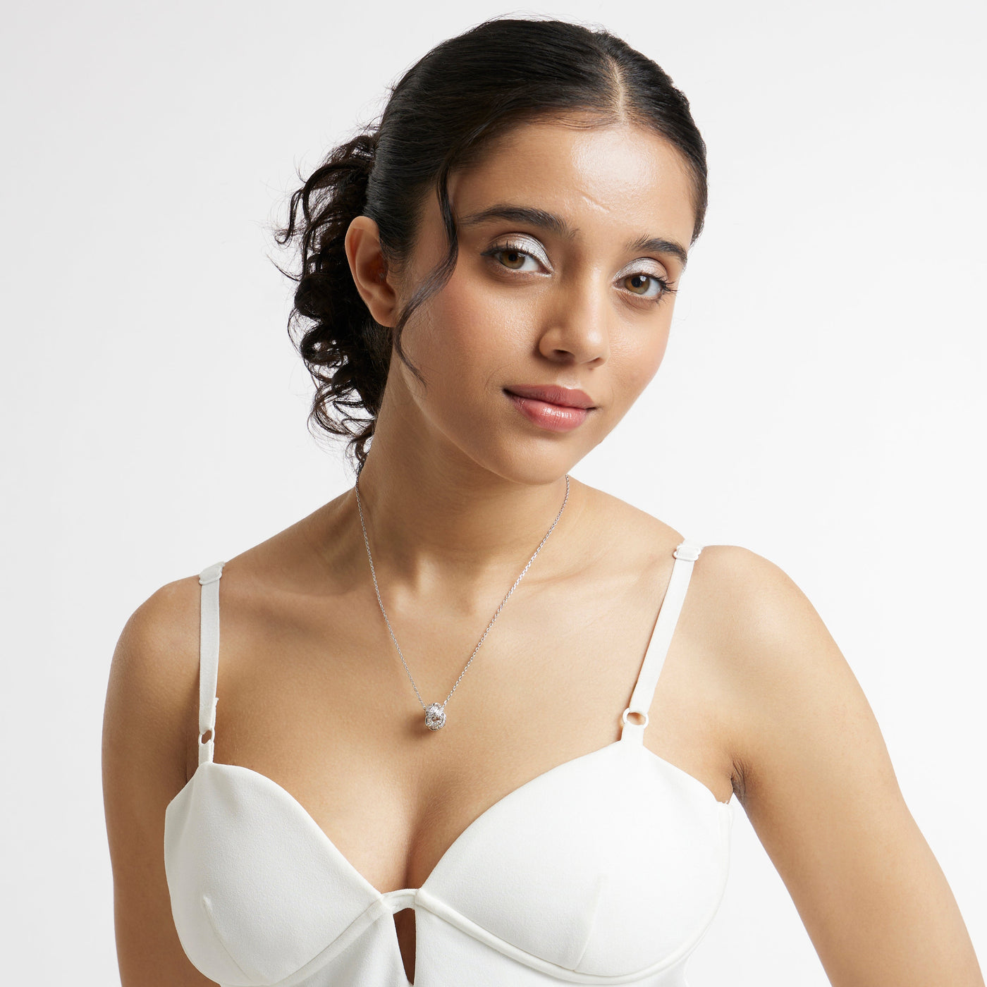 choker chain pendet necklace	choker and necklace choker	jewellery near me	jewellery shop near me	party choker	bling choker	mens choker