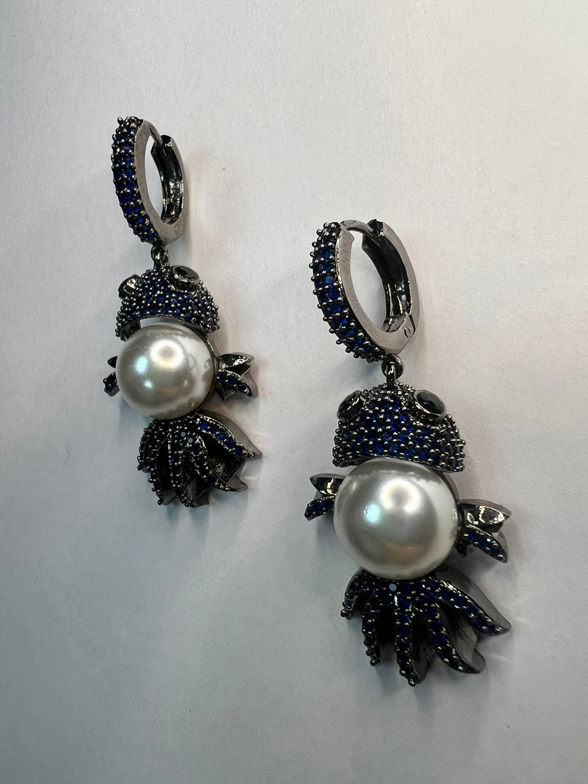 Stardust Fishy Earrings | Pearl Earrings